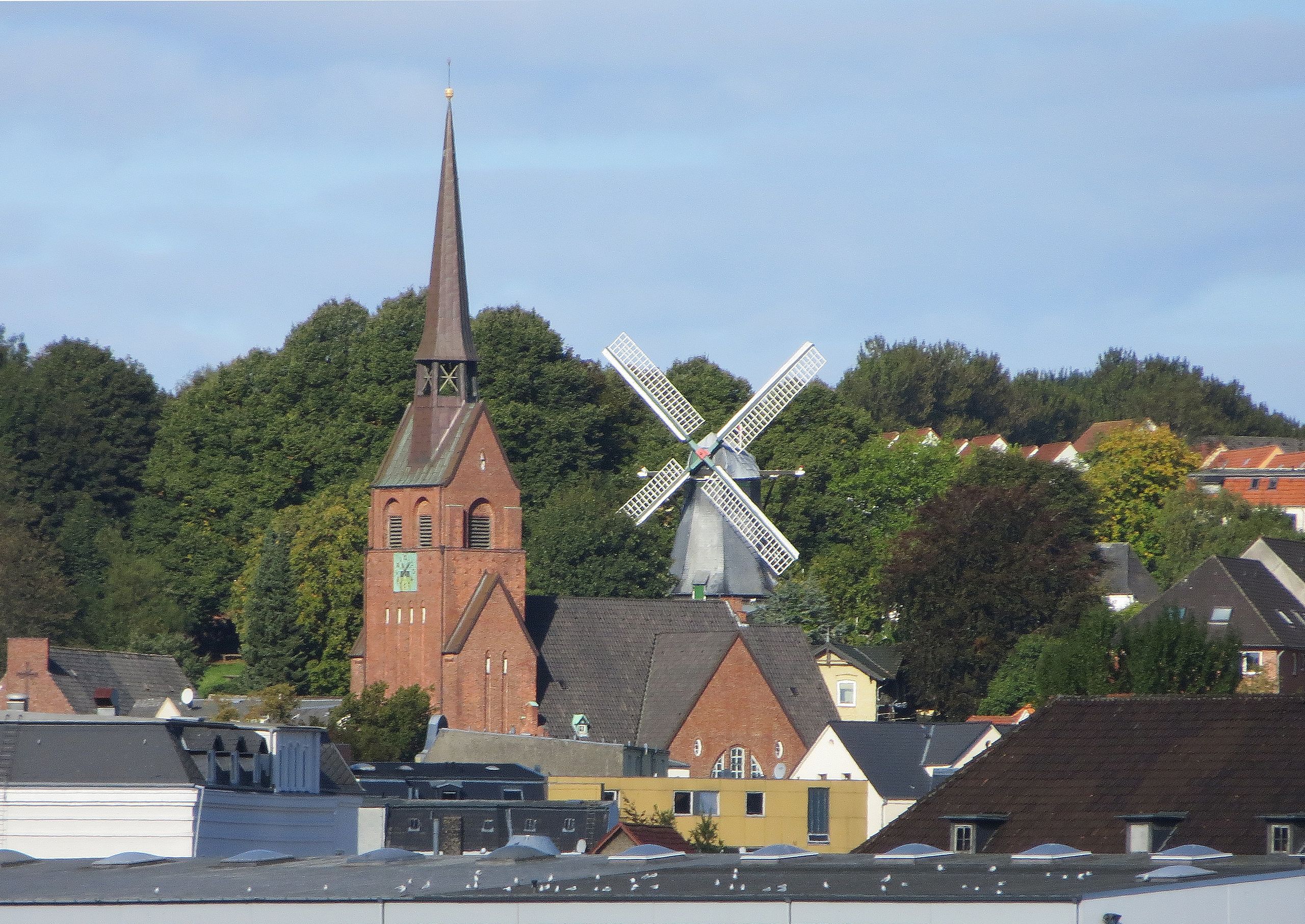 St. Petri Kirche und Bergmühle in Flensburg